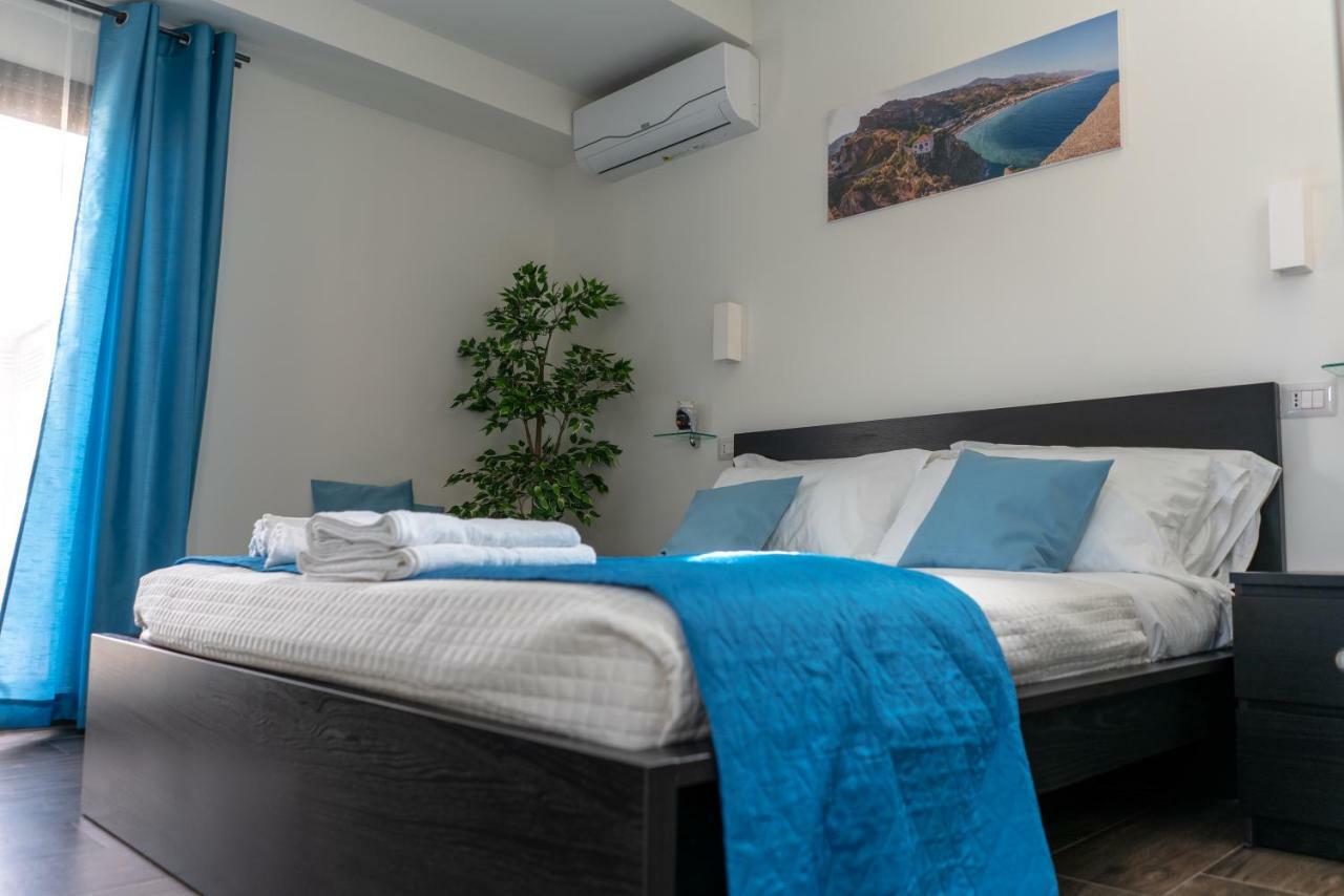 Marranzanu Rooms 圣泰雷萨迪里瓦 外观 照片