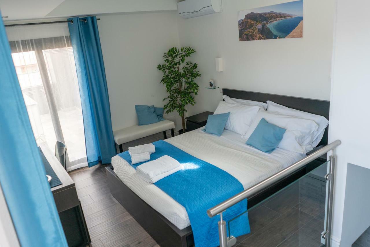 Marranzanu Rooms 圣泰雷萨迪里瓦 外观 照片
